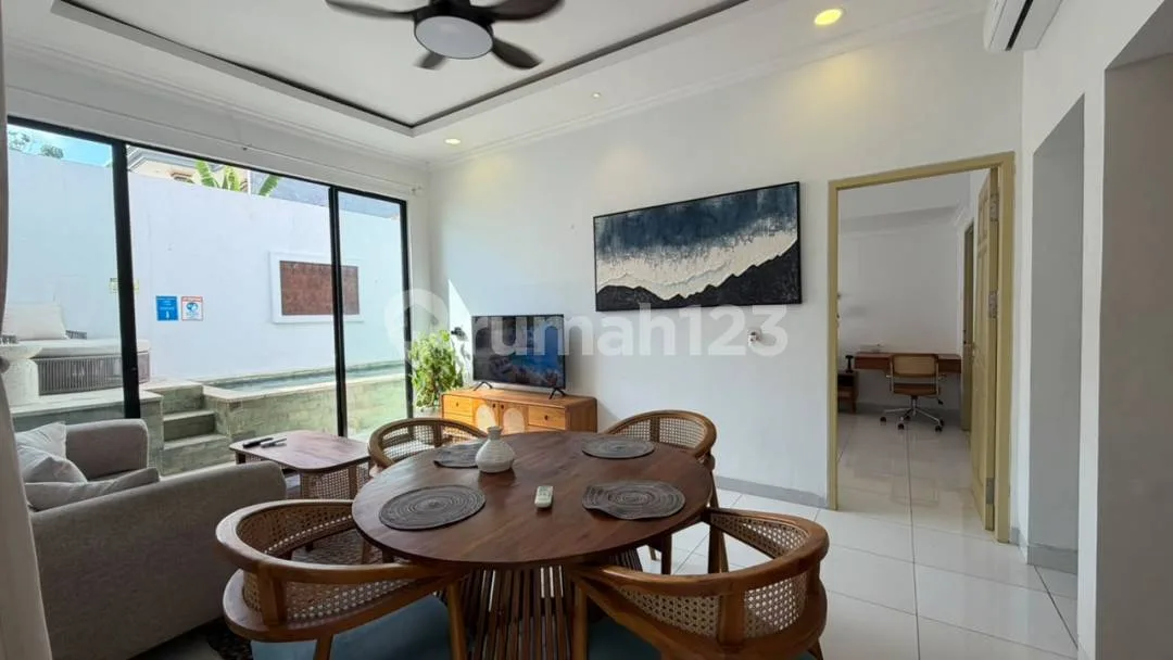 Modern Tropical Villa Jimbaran | 2Br Ensuite | Renovasi 2025 | Full Furnished - Image 4 of 4