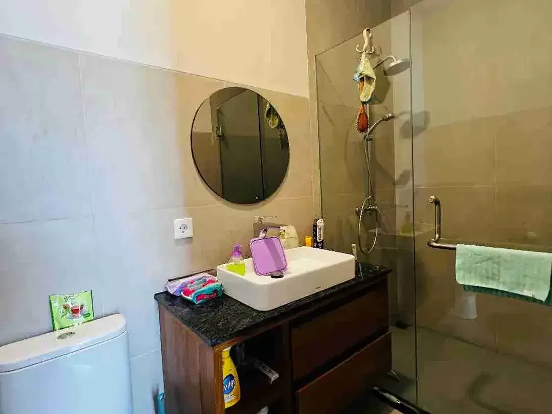 Rumah Modern Minimalis 2 Lantai Dekat Living World - Image 5 of 10