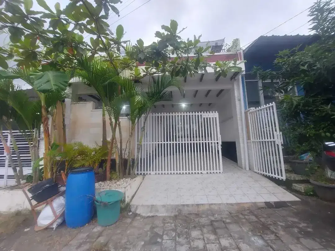Disewakan rumah 2 lantai di Taman Mumbul, One Gate Sistem. - Image 1 of 10