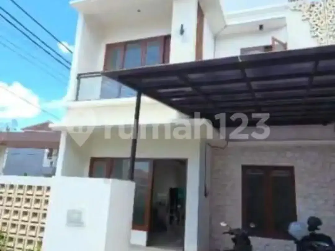 Rumah Ready Unit Jalan Blong Poh Jimbaran, 3Kt, One Gate System, Rp 1,995 Miliar - Image 1 of 9