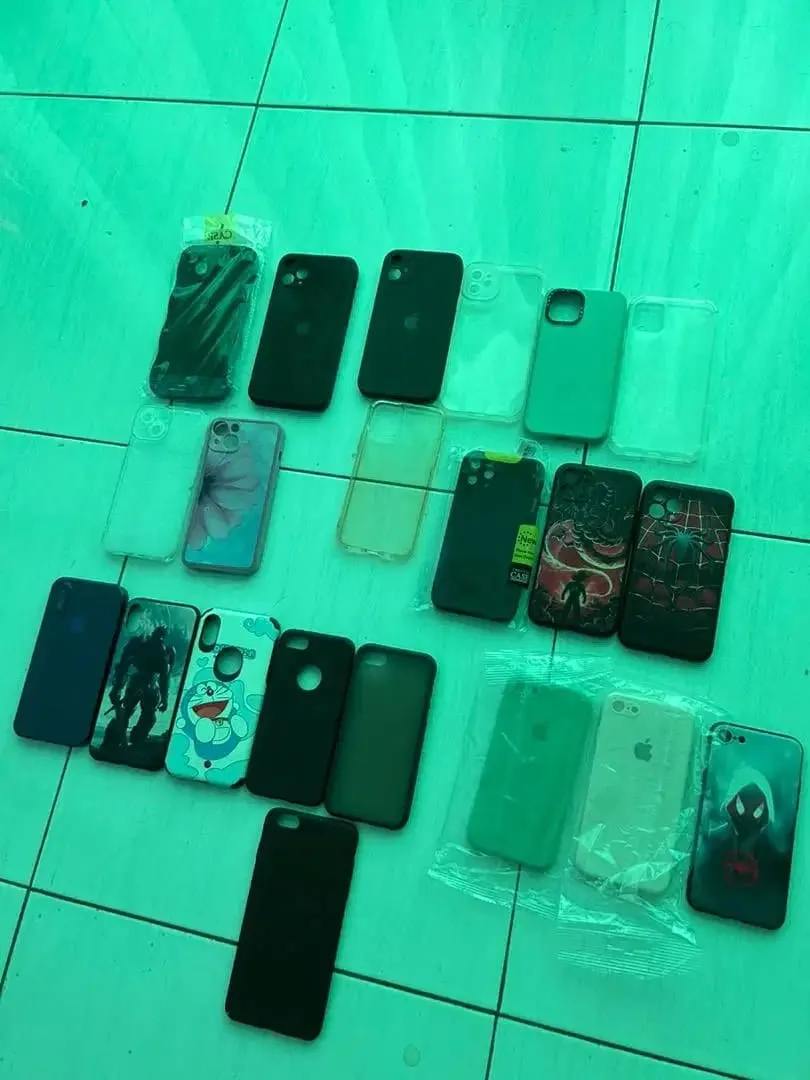 cassing iphone berbagai macam - Image 1 of 10