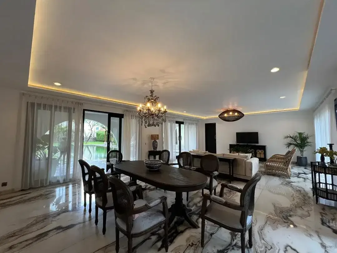 Luxury 7 Bedroom Villa – Walking Distance to Batu Belig Beach - Image 7 of 10