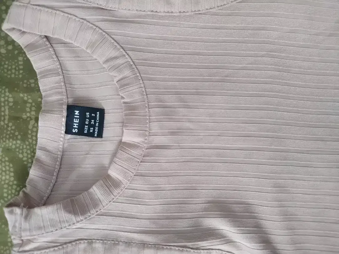 Dress shein like new - Image 2 of 3