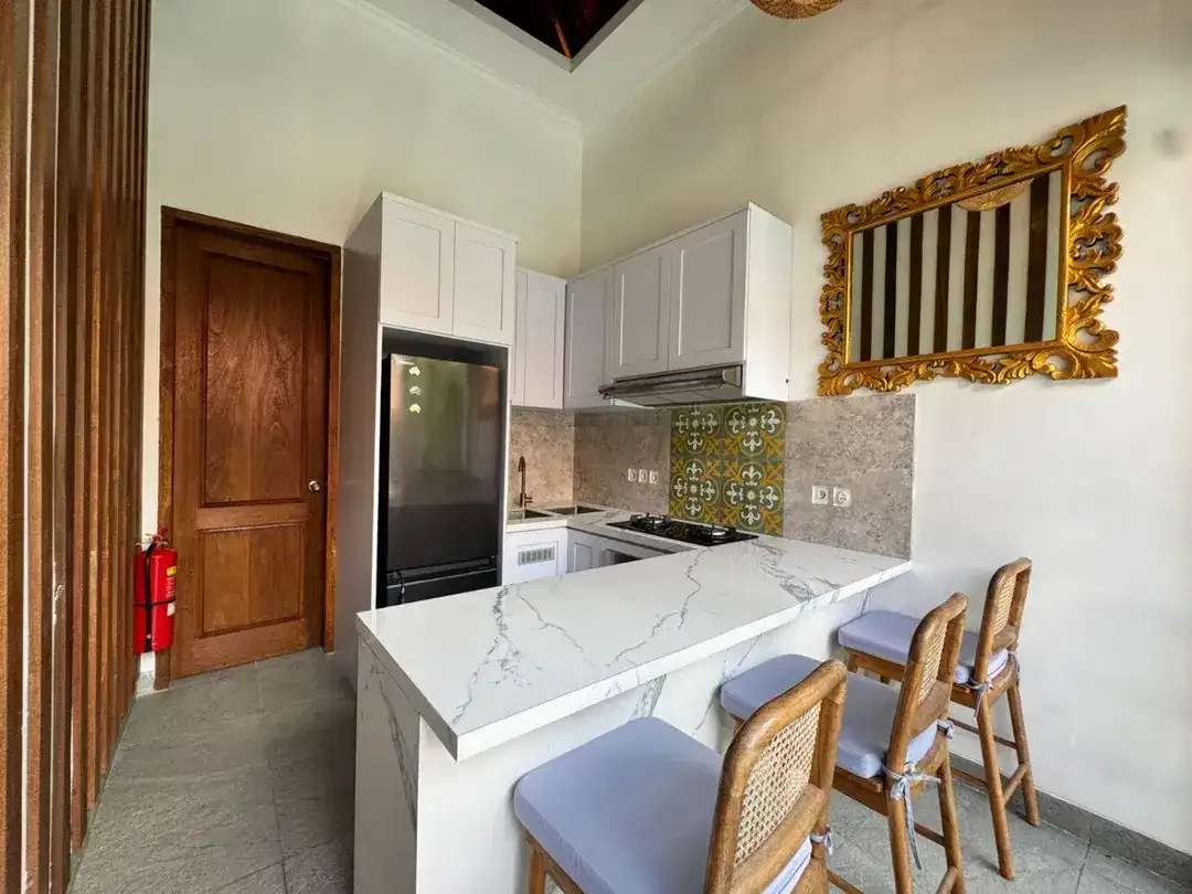 DIJUAL CEPAT VILLA MEWAH DI BUMBAK, UMALAS - BALI - Image 9 of 10
