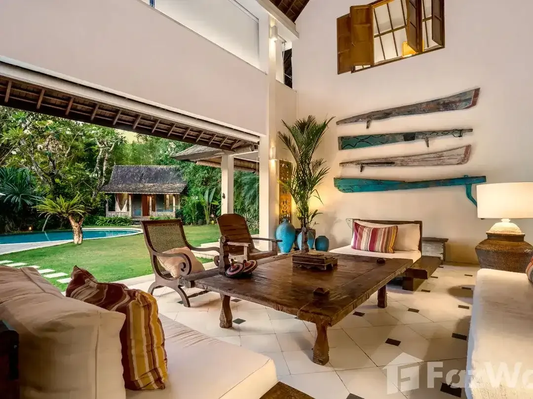 4 Bedroom Villa for sale in Kerobokan, Bali - Image 8 of 10