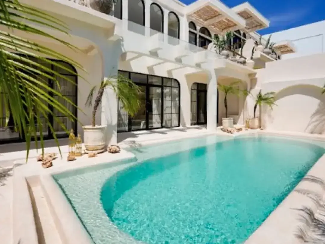 3 Bedroom Villa for sale in Uluwatu, Bali - Image 1 of 9