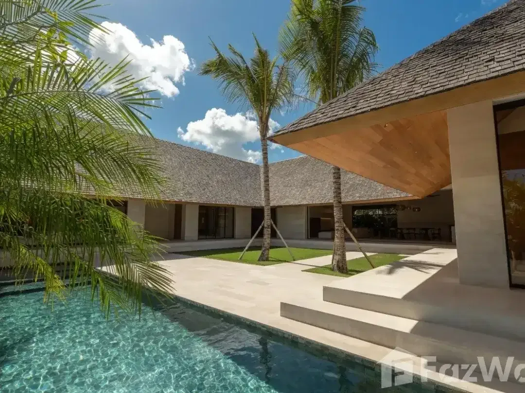 5 Bedroom Villa for sale in Mengwi, Bali - Image 1 of 10