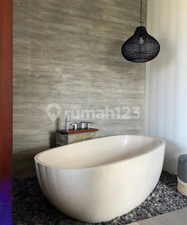 Beautiful And Clean Villa In Centre Of Seminyak - Image 4 of 4