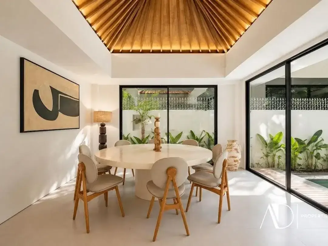 FREEHOLD OR LEASEHOLD | MODERN MEDITERRANEAN VILLA IN BERAWA, CANGGU - Image 3 of 10