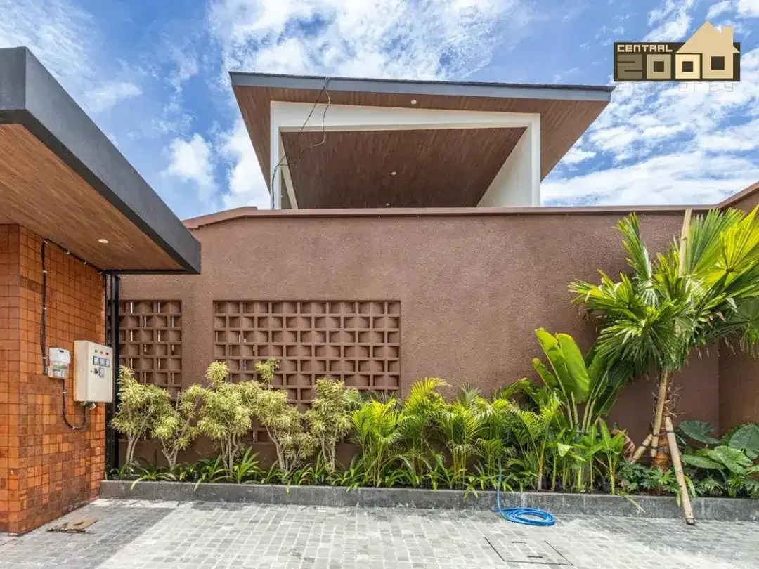 Luxury Design Tropical Villa in Prime Seminyak, Bali - Image 10 of 10