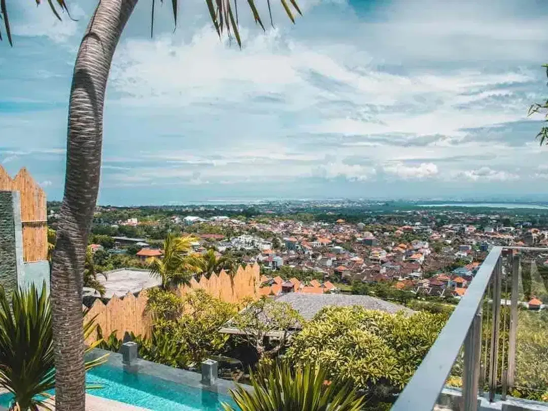 5 BEDROOMS PANORAMIC  OCEAN VIEW PRIVATE LUXURY RESIDENCE AT JIMBARAN - Image 9 of 10