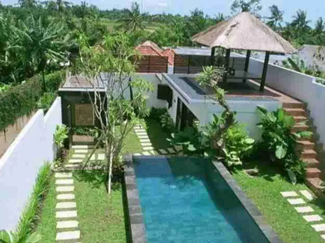 Vila Mewah Bernuansa Alam 3 Kamar di Pererenan Canggu Bali - Image 2 of 10