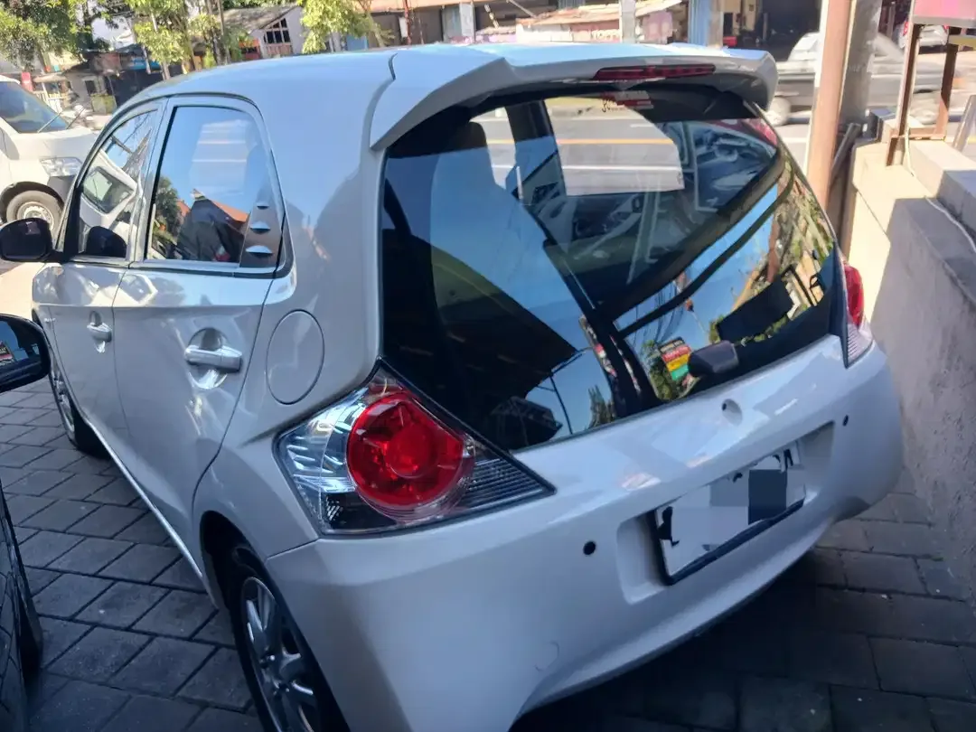 Honda Brio Satya 2013 Putih Bensin - Image 5 of 5