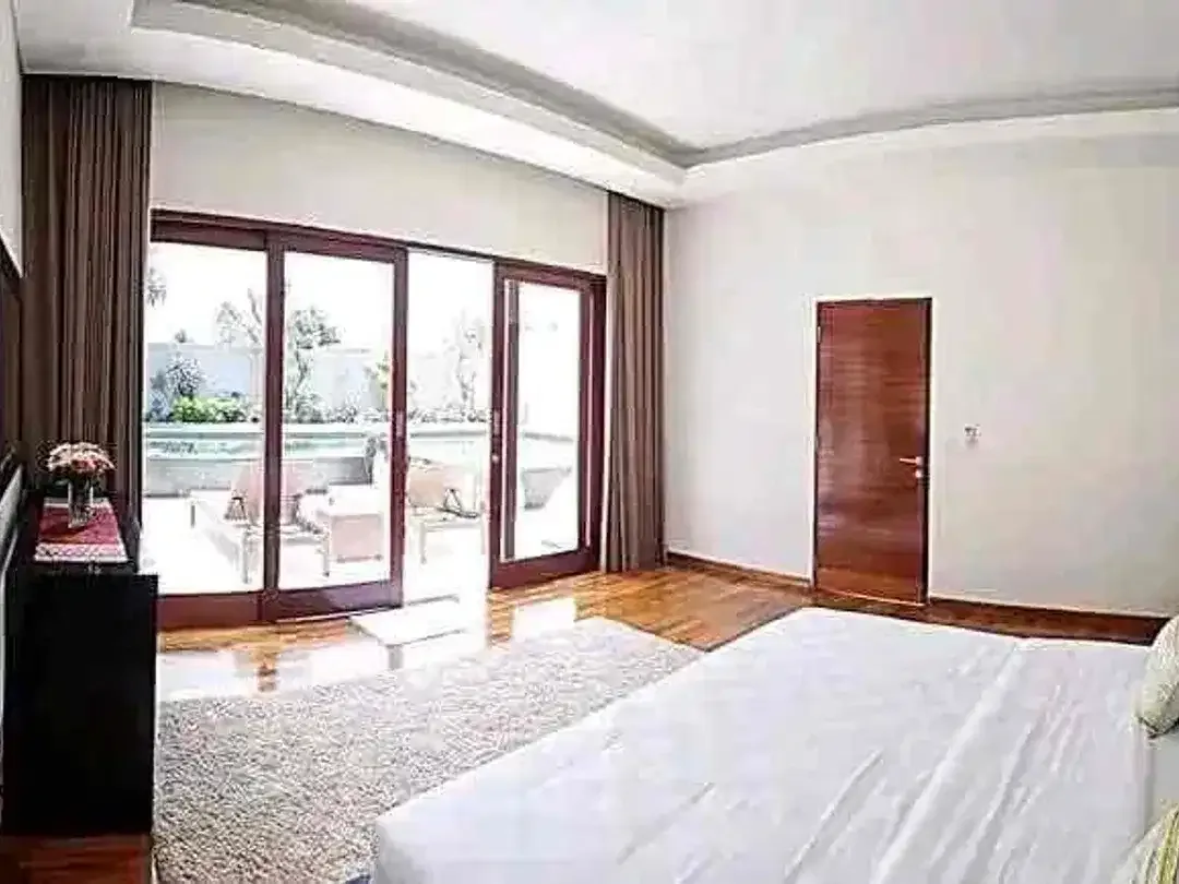 Multi-Level Modern Tropical Luxury Villa  | For Sale or Monthly Rental - Image 3 of 9