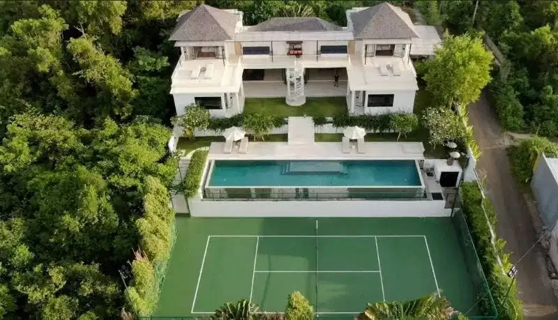 5 Bedrooms with tennis court for sale - Image 4 of 10