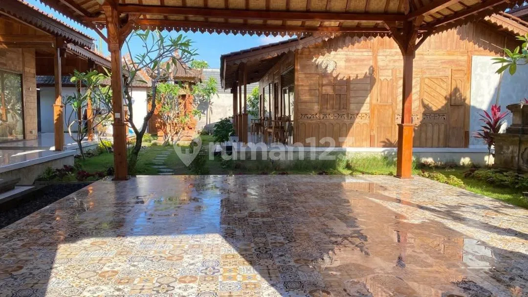 Villa Full Furnished Pool Jacuzzi Strategis di Renon - Image 1 of 4