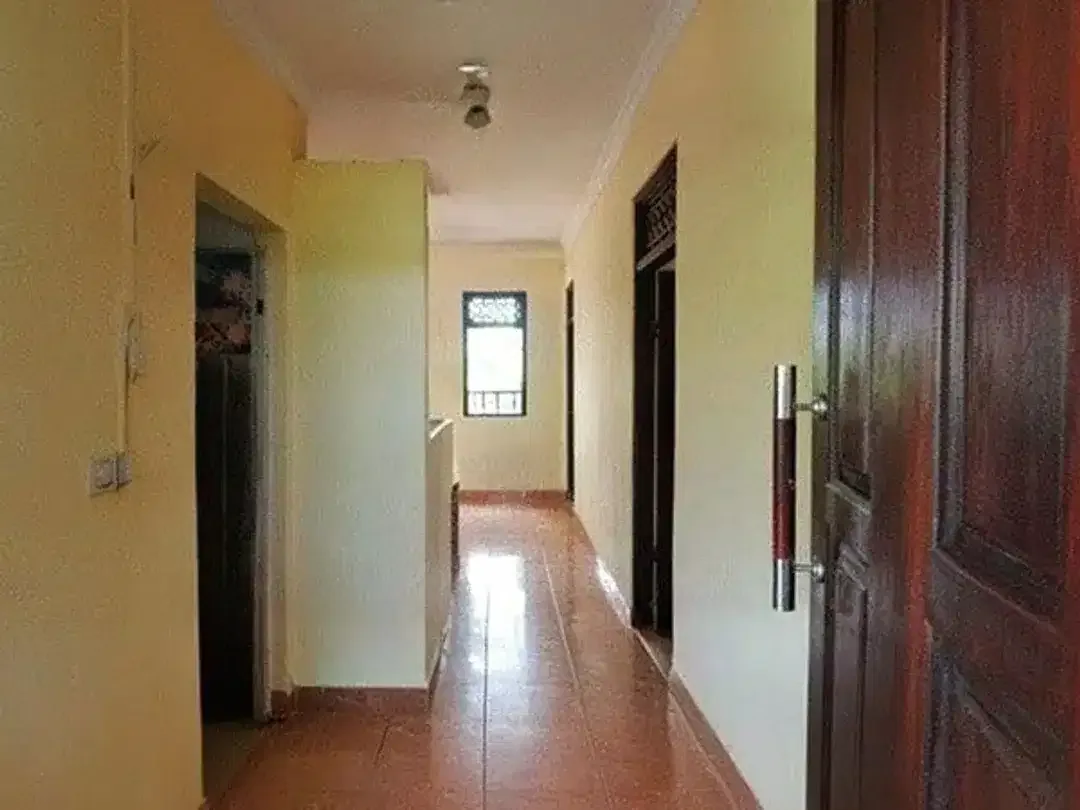 AMS-014.RSH  Rumah Strategis 3 Kamar Dijual di Batuyang Batubulan – Dekat Denpasar & Kertalangu - Image 3 of 10