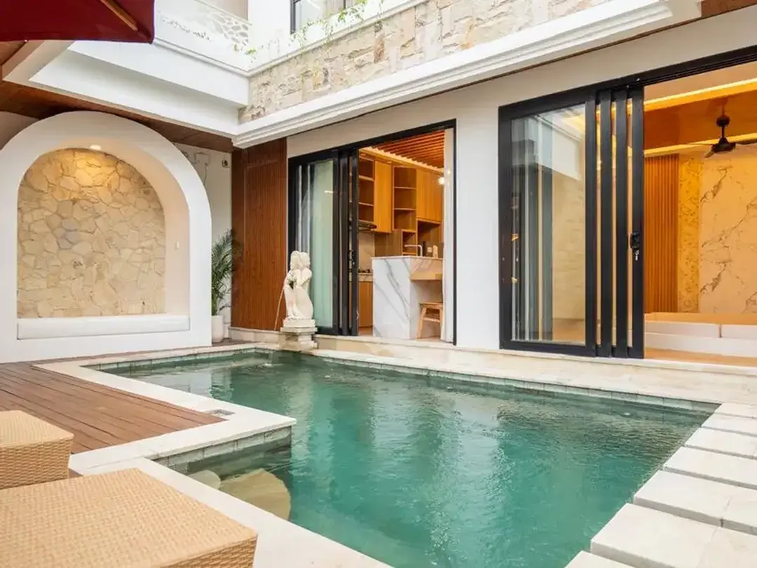 MODERN LUXURY TROPICAL VILLA CANGGU MUNGGU - Image 3 of 10