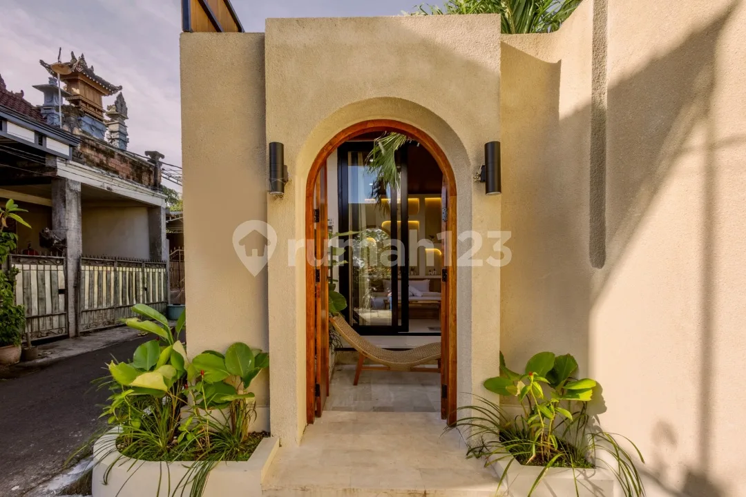 New Beautiful Mediterranean Villa Padonan Canggu - Image 4 of 4
