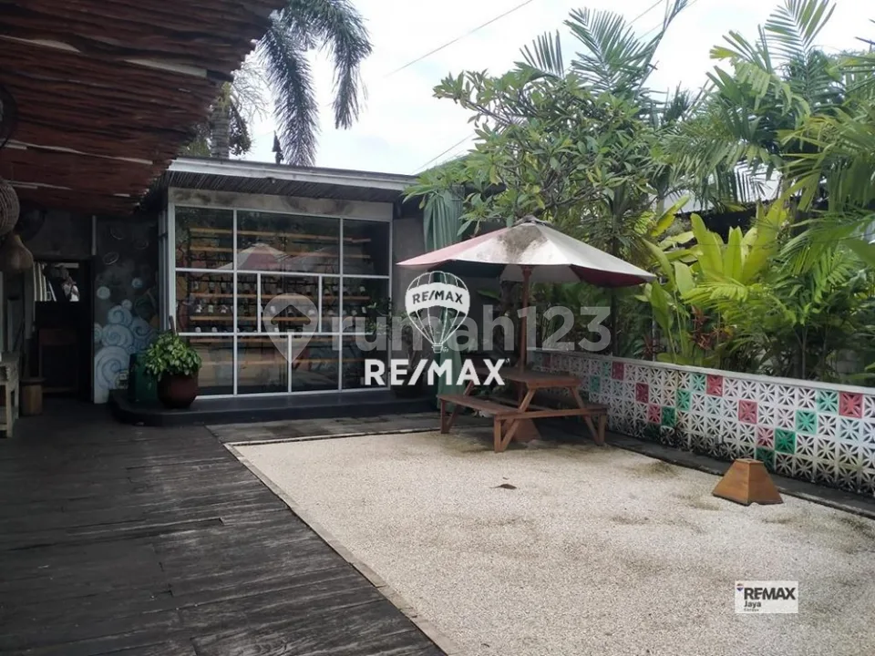 Restaurant Business Takeover Opportunity For Rent In Batu Bolong, Canggu - Image 4 of 4