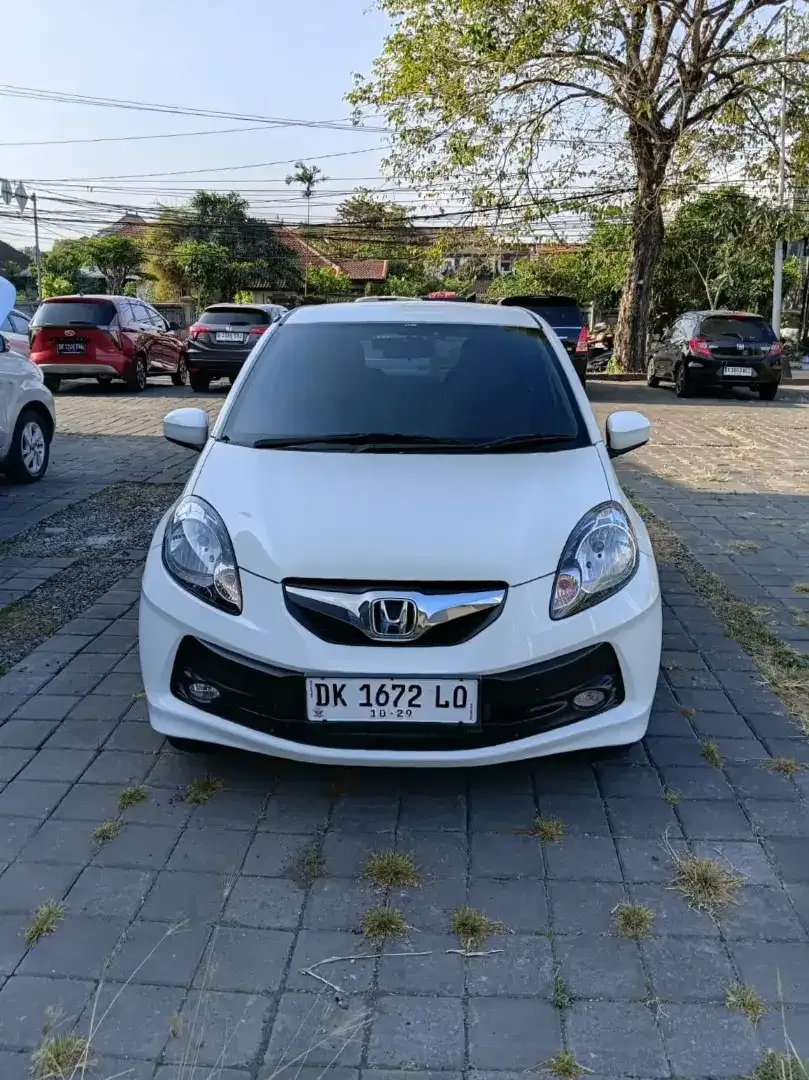 Honda Brio Satya E Manual 2015 Putih Low Odo 16 Rb - Image 1 of 9