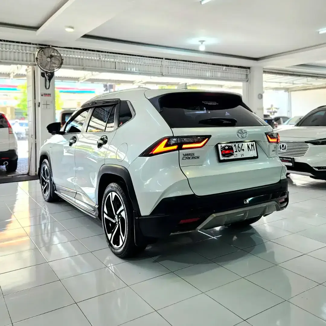 [2024] DP 16jt! Yaris Cross Hybrid EV GR Sport TSS 1.5 2024 bkn 2025 - Image 5 of 10