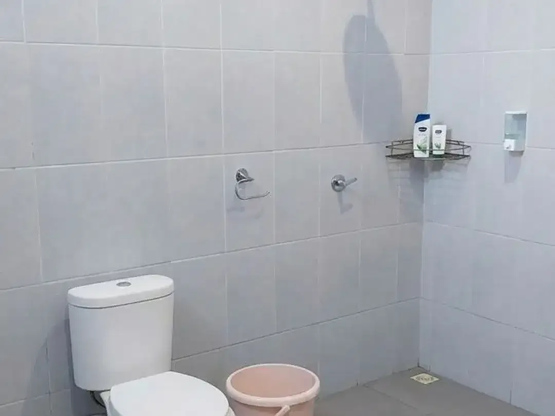 Rumah 1 Kamar Tidur Lokasi Strategis Dijual, di Kerobokan - Image 3 of 4