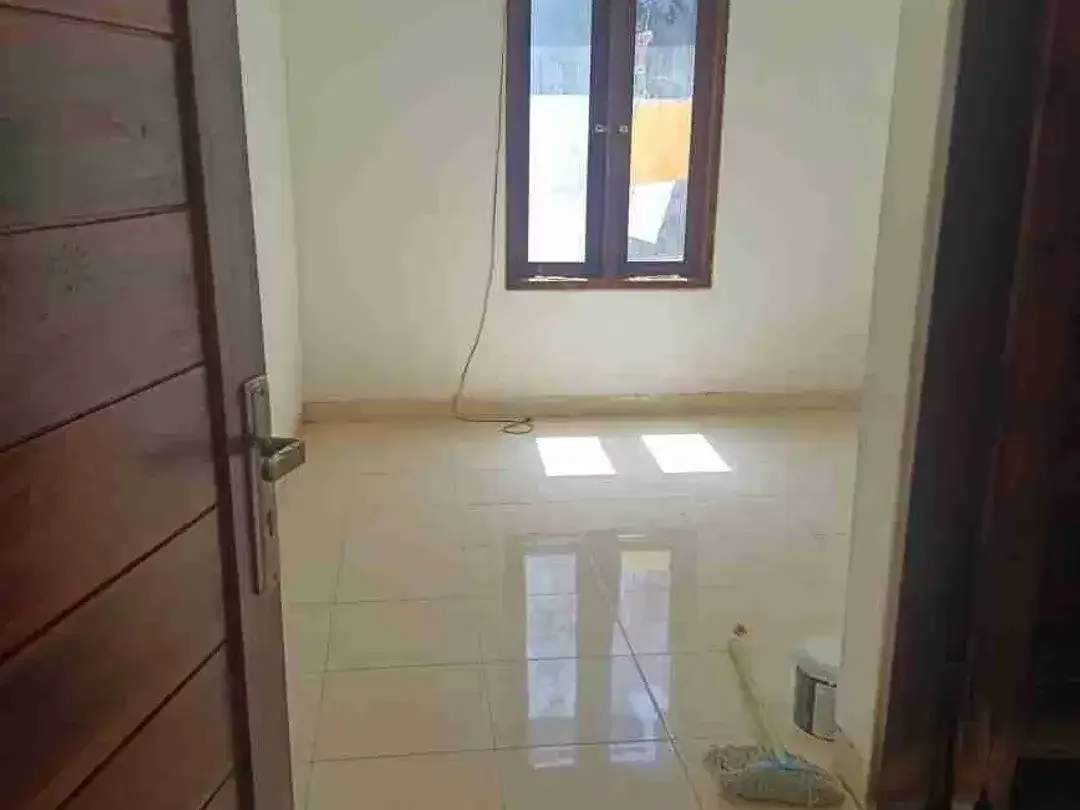 Dijual Rumah 1,25a di Jln Kebo Iwa Utara Denpasar Utara Bali - Image 8 of 10