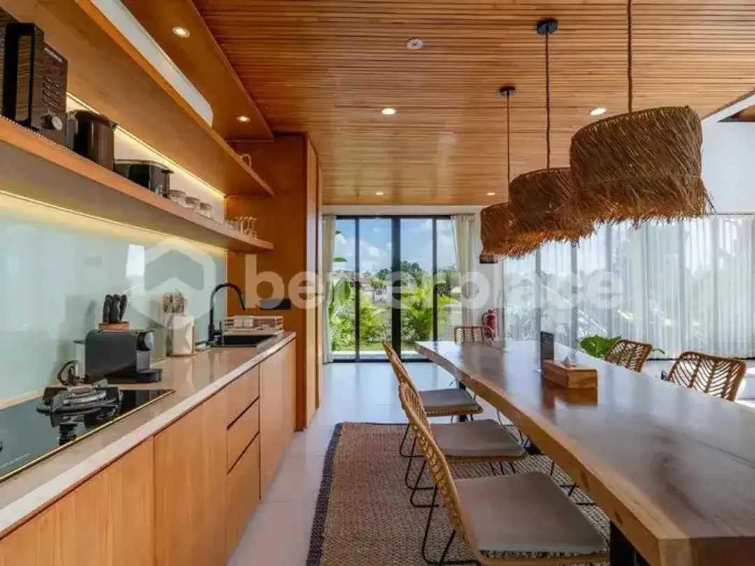 Tropical Glass Retreat — 2BR Leasehold Villa in Kerobokan - Image 9 of 10