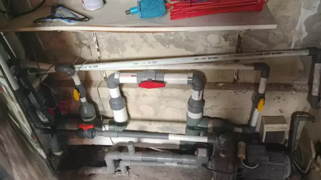 Tukang pompa air, tandon, kran air, kloset duduk, water heater,dll - Image 3 of 3