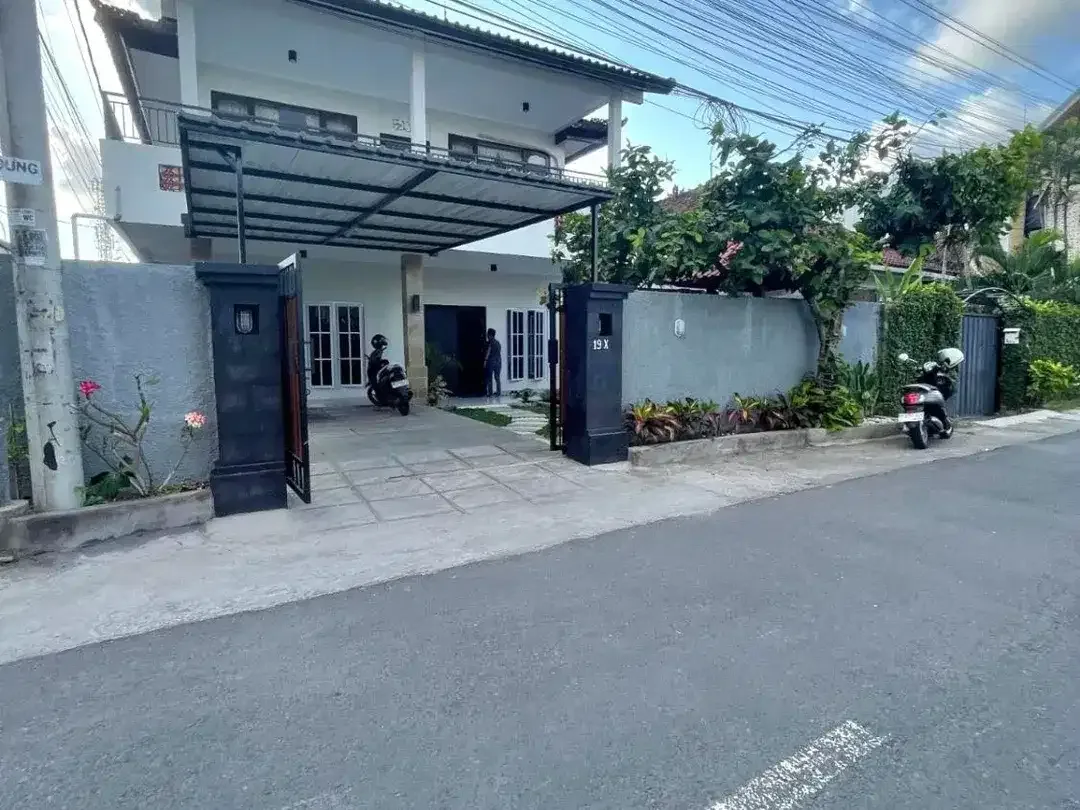 Villa Kerobokan Pemandangan Sawah Dekat Seminyak Area Bali - Image 2 of 4