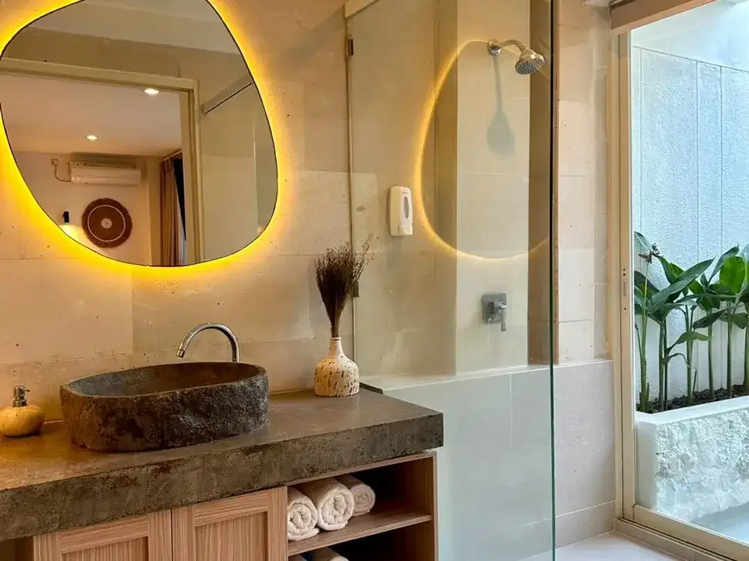 FULLY FURNISHED OCEAN VIEW VILLA IN NUSA DUA - Image 6 of 10