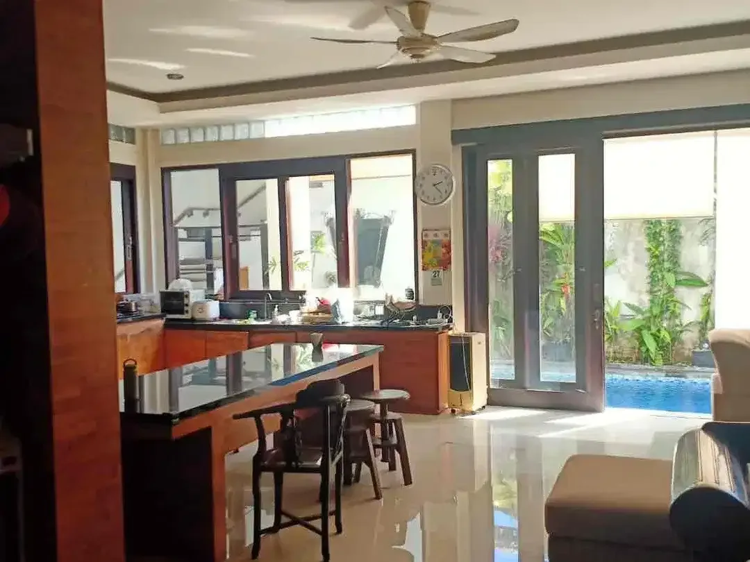 Dijual Rumah bonus Ruko di jalan utama By pass Sanur - Image 5 of 10