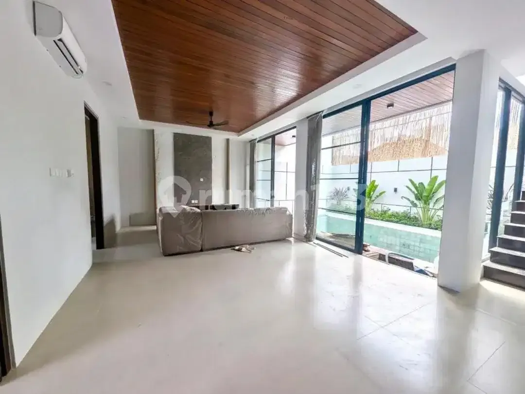 Villa Brand New Modern Tropical Minimalis Area Padonan Canggu - Image 9 of 10