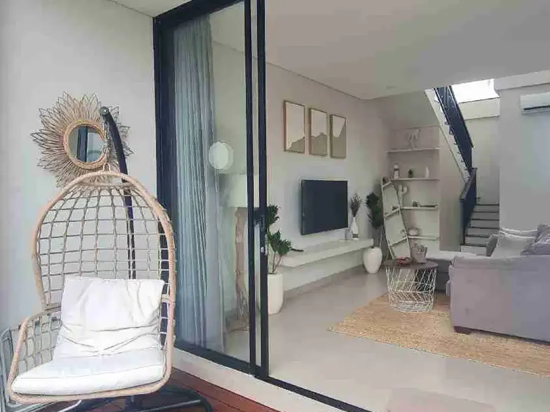 Villa Modern Minimalis 2 Lantai View Sawah di Seminyak - Image 3 of 10
