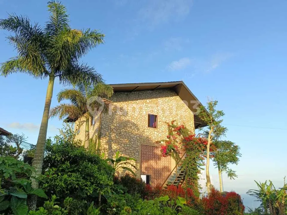 Price Drop 2 Bedroom Villa Munduk Ocean Mountain View Furnished - Image 2 of 4