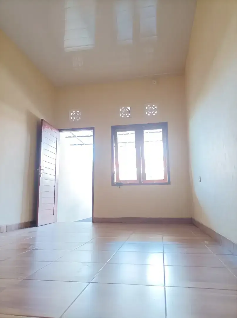 Kontrakan rumah 1 kmr gerbang sendiri Garasi luas - Image 3 of 6