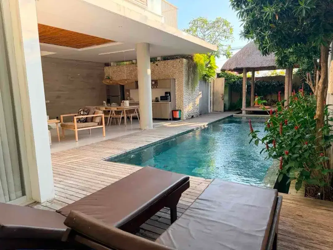 Villa 2 bedroom di Seminyak sudah aktif disewakan - Image 1 of 9