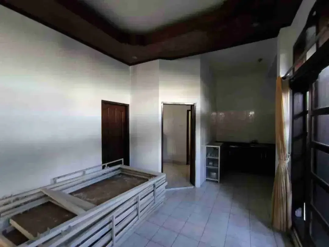 Di Jual Rumah Tinggal 2 Lantai Lokasi Strategis Di Jl. Laksamana , Sumerta Kelod, Denpasar Timur - Image 9 of 10