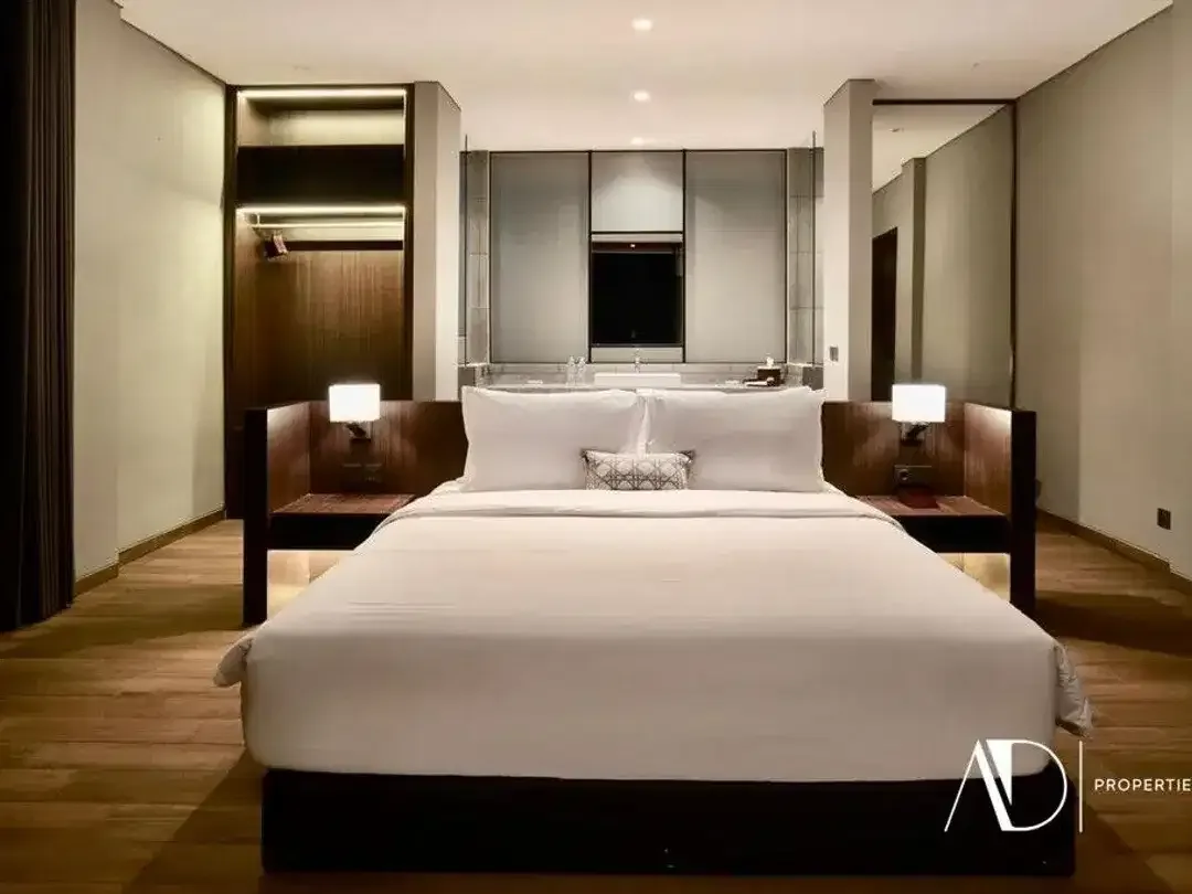 FREEHOLD / LEASEHOLD | MODERN CONTEMPORARY VILLA IN CEPAKA - Image 9 of 10