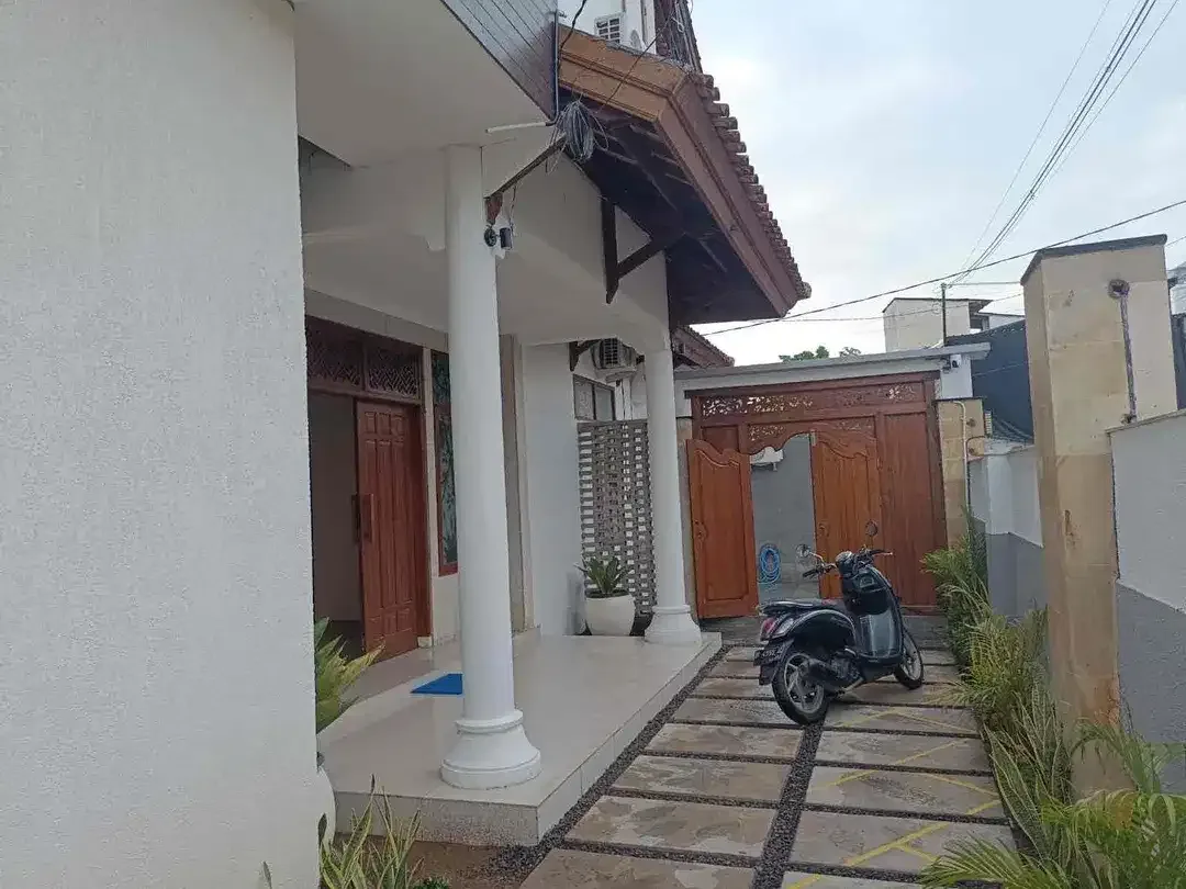 Dijual kos kosan elit di lantai 2
Lokasi di kawasan penamparan padangsambian kaja, denpasar barat - Image 2 of 10