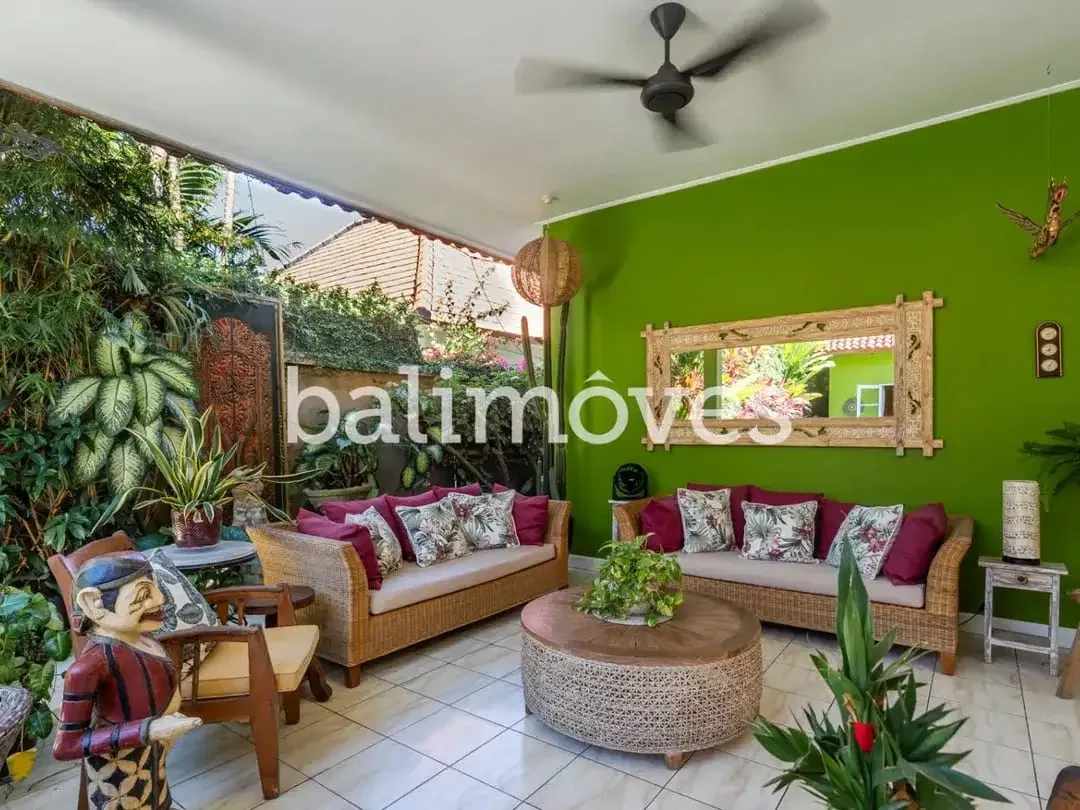 Dijual: Vila Empat Kamar Tidur yang Memukau dengan Status Hak Sewa di Area Pantai Sanur - Image 8 of 10