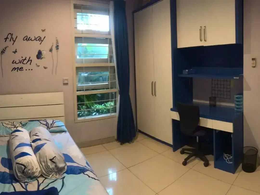 FOR RENT RUMAH SIAP HUNI 4BR KAWASAN BAGUS STARTEGIS DI DENPASAR BARAT - Image 8 of 10