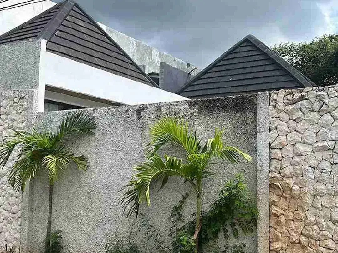 disewakan villa dekat pantai Balangan Badung Bali - Image 4 of 10