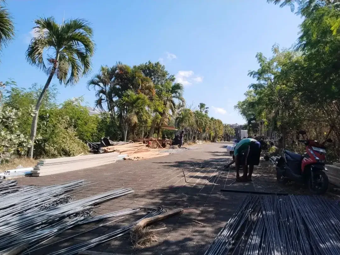 TANAH KOSONG PREMIUM DAN EKSKLUSIF DI BENOA KUTA SELATAN KAWASAN PERUMAHAN - Image 4 of 10