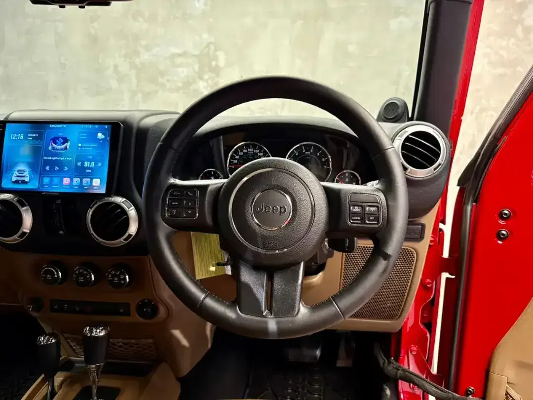 JEEP WRANGLER RUBICON 3.6L 4 DOOR 2014 - Image 5 of 10