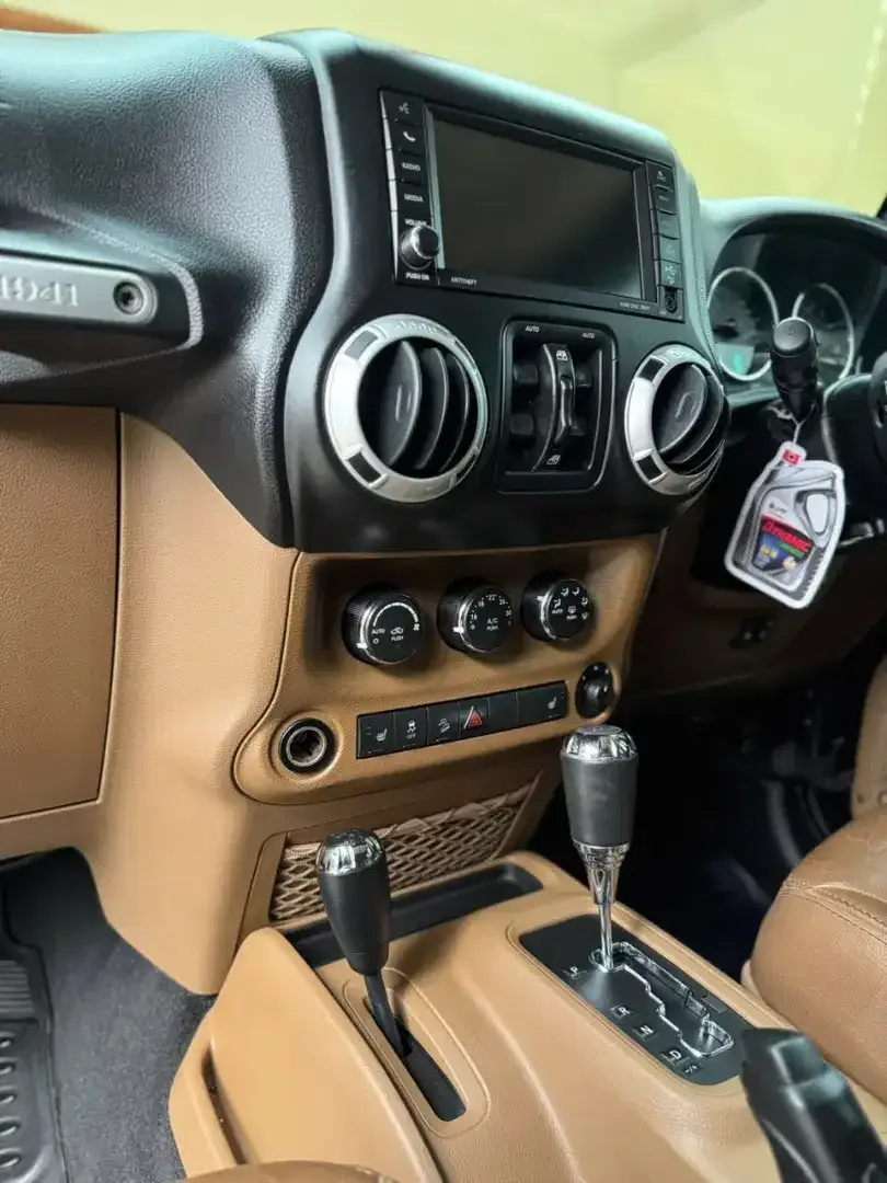 JEEP WRANGLER RUBICON UNLIMITED 3.6 AT 4X4 - Image 10 of 10