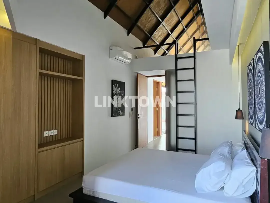 READY FOR SALE & FOR RENT MEZZANINE VILLA IN CANGGU - Image 3 of 10