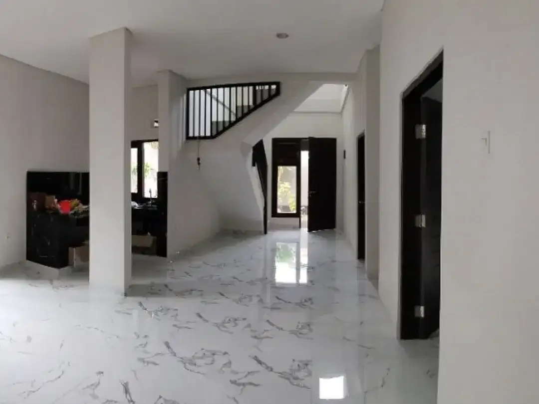 MODERN HOUSE IN TAMAN MUMBUL COMPLEX NUSA DUA BADUNG - Image 4 of 10