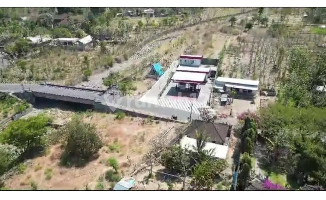 Amed - Beachfront And Mountain View Land For Sale - Image 4 of 4